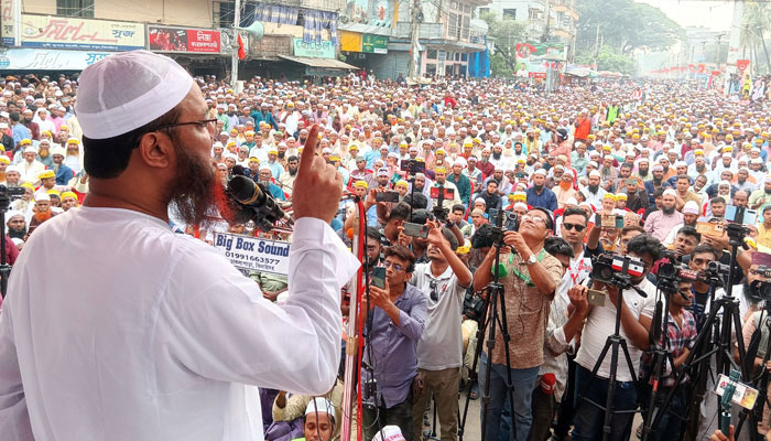 ‘বার বার নেতা পরিবর্তন না করে নীতি ও আদর্শের পরিবর্তন করতে হবে’