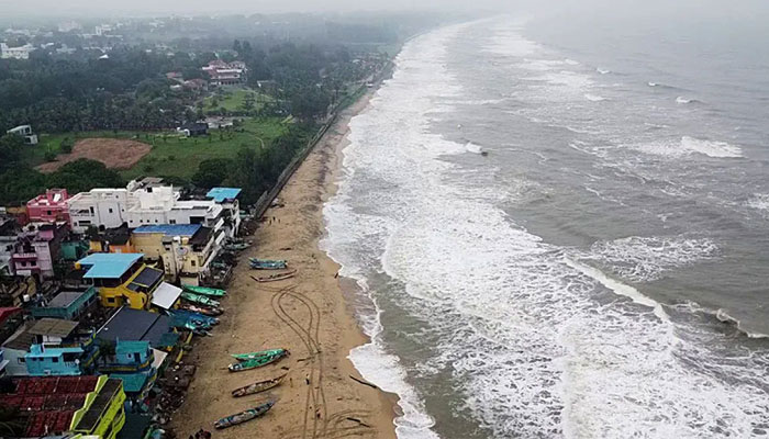 ঘূর্ণিঝড় ফিনজাল: কোথায়-কখন আঘাত হানতে পারে