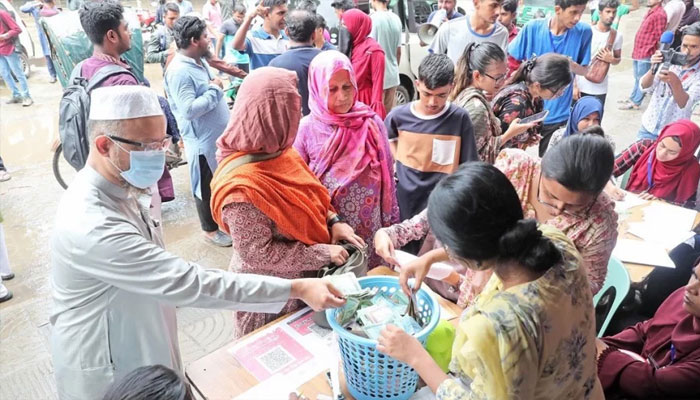 ত্রাণের ৯ কোটি টাকা কেন ব্যাংকে রেখেছেন সমন্বয়করা?