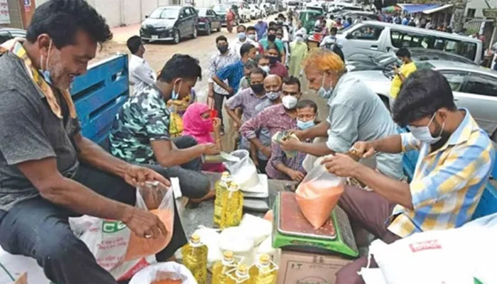 সোমবার থেকে আবারও ট্রাকের মাধ্যমে টিসিবির পণ্য বিক্রি শুরু